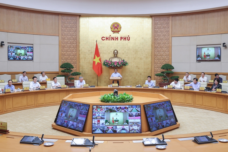 Tín dụng vào bất động sản, chứng khoán, NHNN khẳng định luôn theo dõi sát chỉ số an toàn