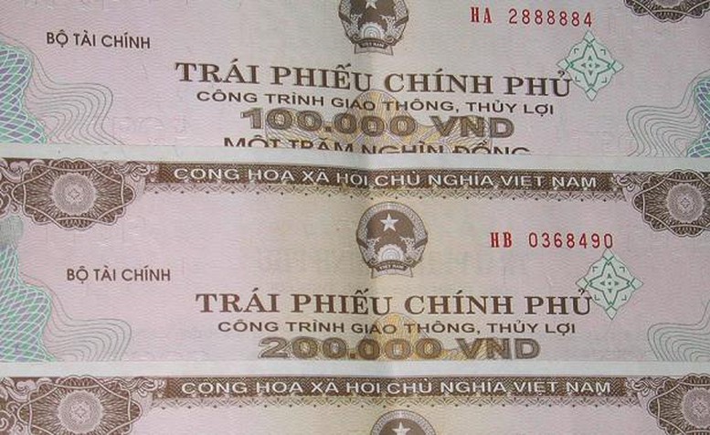Nhà đầu tư nước ngoài mua ròng gần 300 tỷ đồng TPCP trong tháng 7