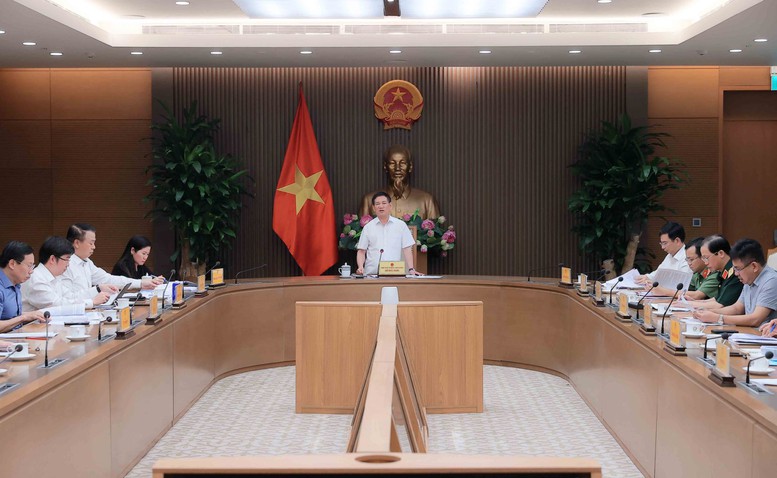 Phó Thủ tướng Hồ Đức Phớc chủ trì cuộc họp kế hoạch tài chính – ngân sách