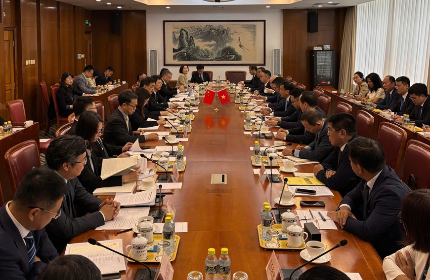 Việt Nam và Trung Quốc thúc đẩy triển khai các dự án đường sắt