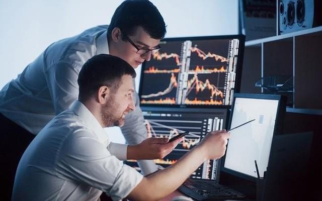 Phiên 16/9: Khối ngoại tiếp đà bán ròng, ngược dòng tung hơn 400 tỷ đồng gom một cổ phiếu chứng khoán