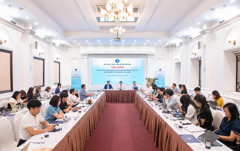 Chuyên gia góp ý kích cầu tiêu dùng, tháo gỡ vướng mắc cho ngành đồ uống