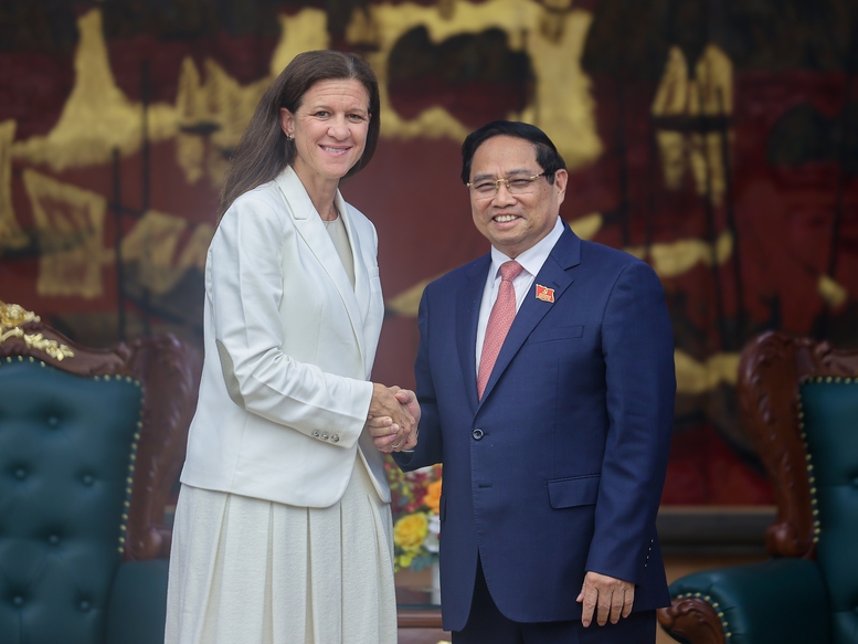 Thủ tướng đề nghị tập đoàn GE Vernova (Hoa Kỳ) mở rộng đầu tư nguồn và lưới điện tại Việt Nam