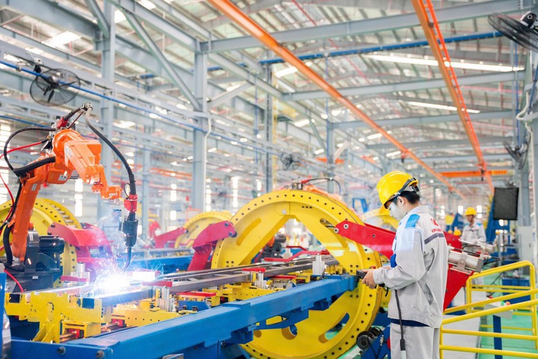 Phát triển công nghiệp ô tô Việt – Câu chuyện tự lực, tự cường từ Kim Long Motor Huế