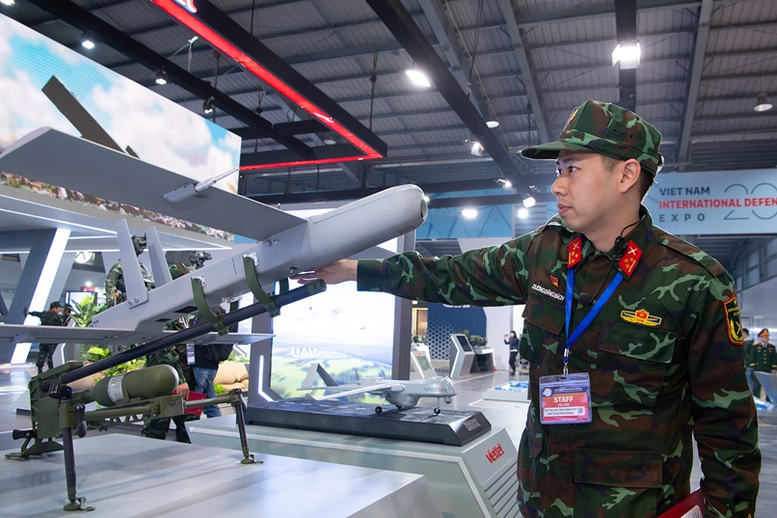 Đơn giản hóa thủ tục hành chính liên quan đến hoạt động sản xuất, kinh doanh thuộc quản lý của Bộ Quốc phòng