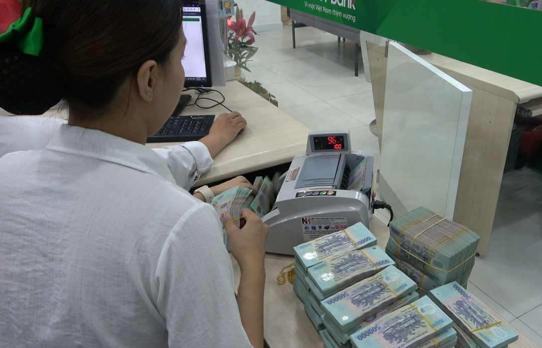 Các ngân hàng phải duy trì tỷ lệ an toàn vốn tối thiểu 8% từ 15-9