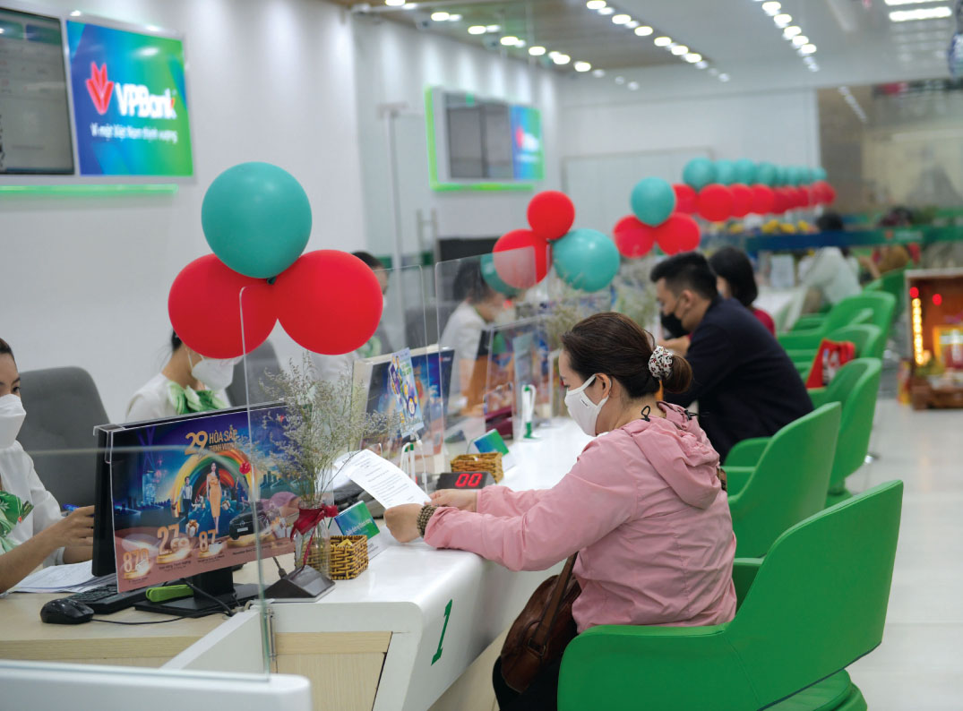 Nhiều ngân hàng bắt đầu triển khai quy định an toàn vốn mới