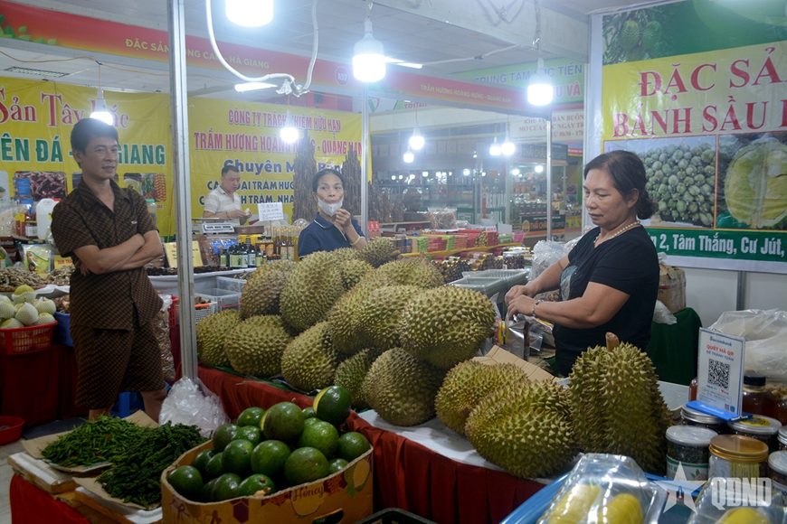 Chỉ 1 tháng, Việt Nam xuất khẩu trái cây và rau quả đạt gần 1,3 tỷ USD