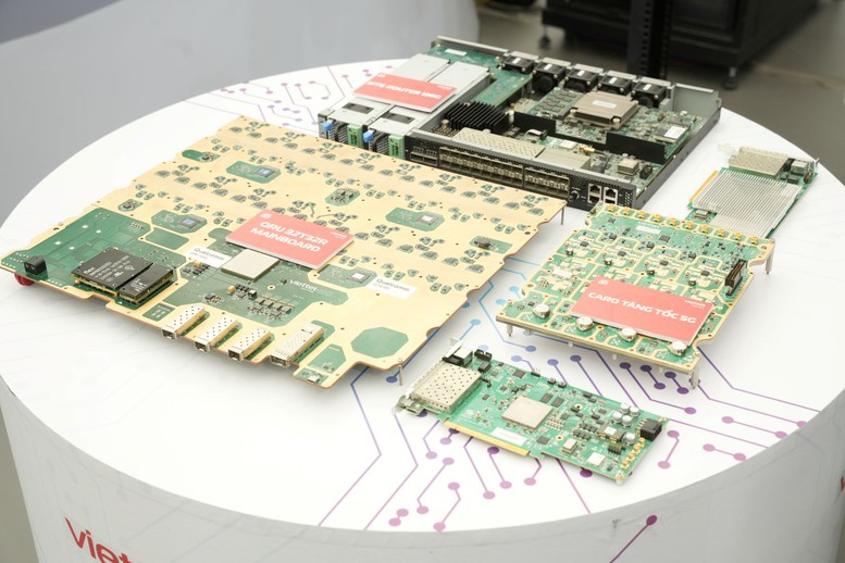 Lần đầu thiết bị viễn thông do Việt Nam sản xuất chinh phục “tiêu chuẩn vàng” toàn cầu