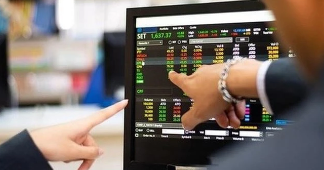 Một cổ phiếu bluechip bị khối ngoại “xả” hơn 400 tỷ trong phiên 15/10