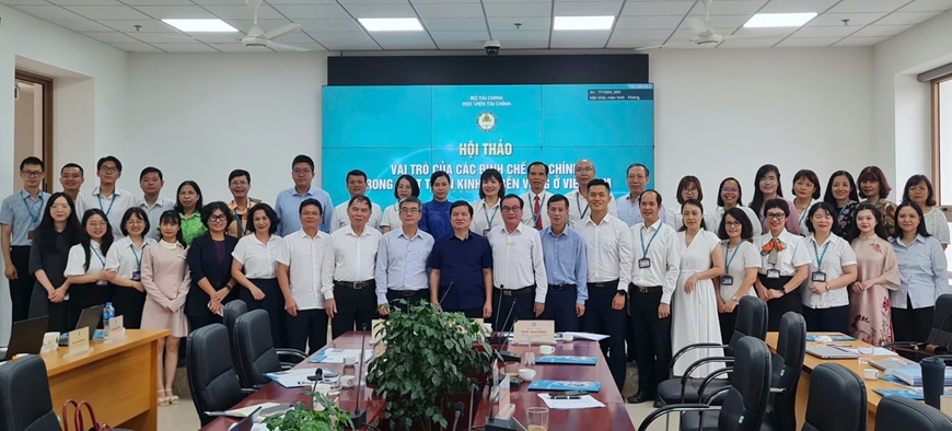 Vai trò của các định chế tài chính trong phát triển kinh tế bền vững