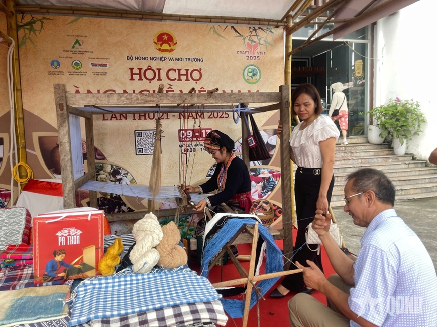 Khai mạc hội chợ làng nghề Việt Nam lần thứ 21 năm 2025