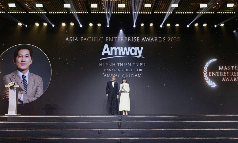 Tổng Giám đốc Amway Việt Nam nhận giải thưởng Doanh nhân xuất sắc Châu Á 2025