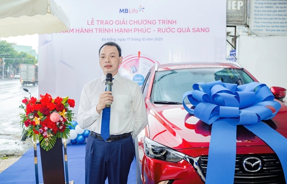 MB Life trao tặng ô tô, xe máy cho khách hàng trúng thưởng chương trình “9 năm hành trình hạnh phúc”