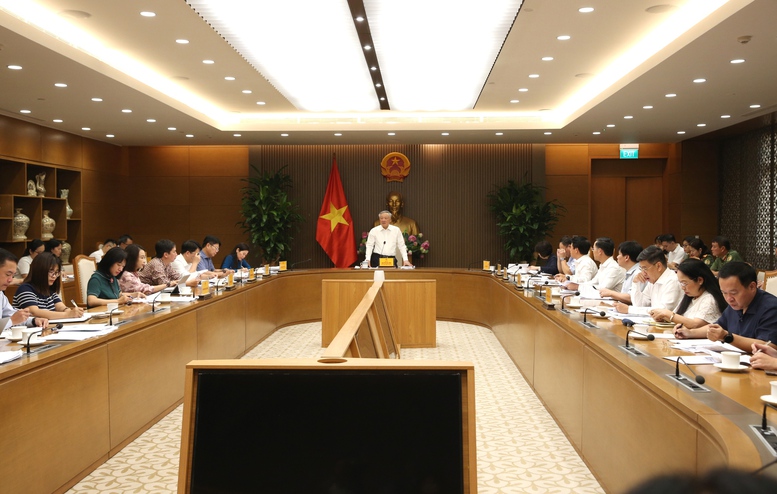 Xây dựng dự thảo các nghị định về Trung tâm tài chính quốc tế: Phải bảo đảm chất lượng tốt nhất