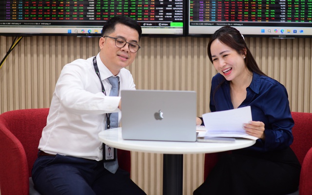 Vietcap tôn vinh & ghi dấu hành trình đầu tư của phái đẹp nhân dịp 20.10