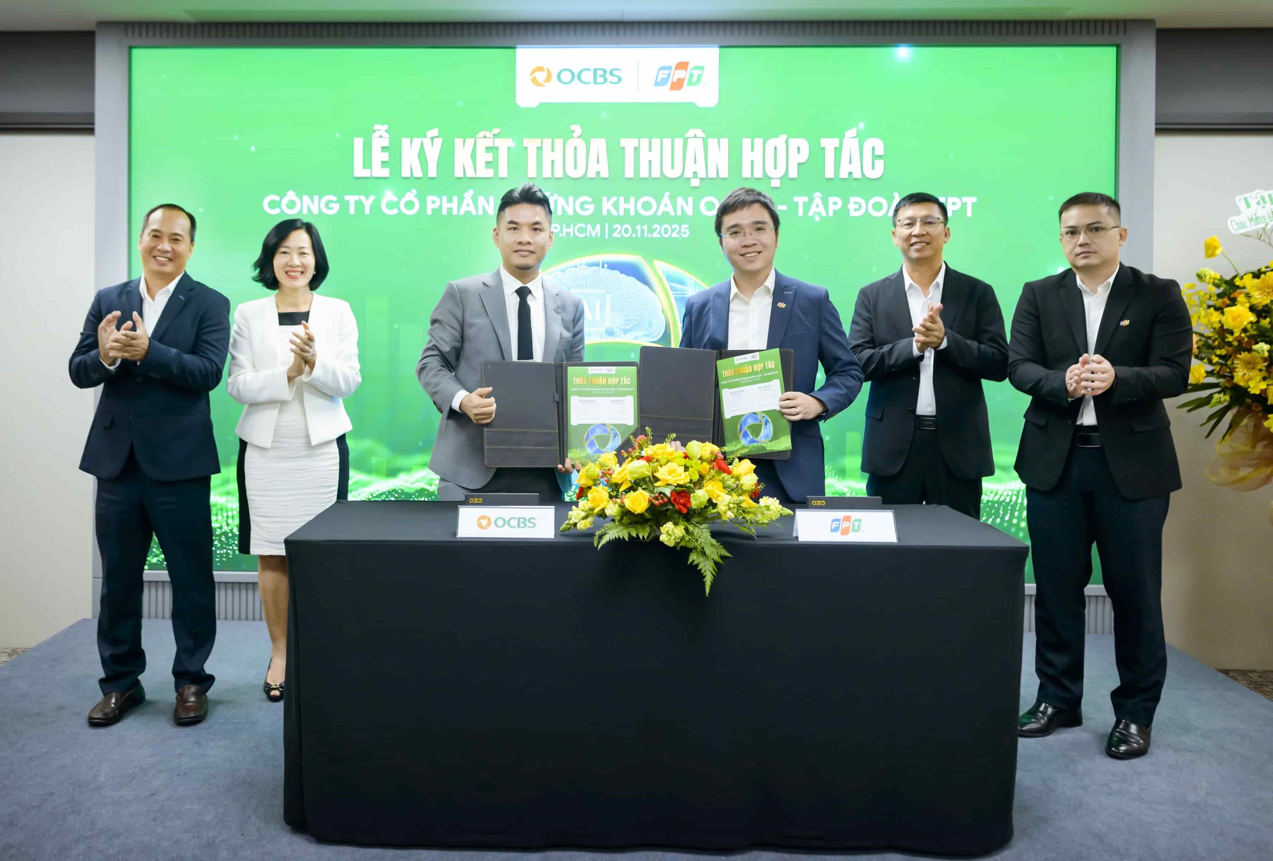 Bắt tay phát triển AI, nhà đầu tư chứng khoán có ‘trợ lý ảo’