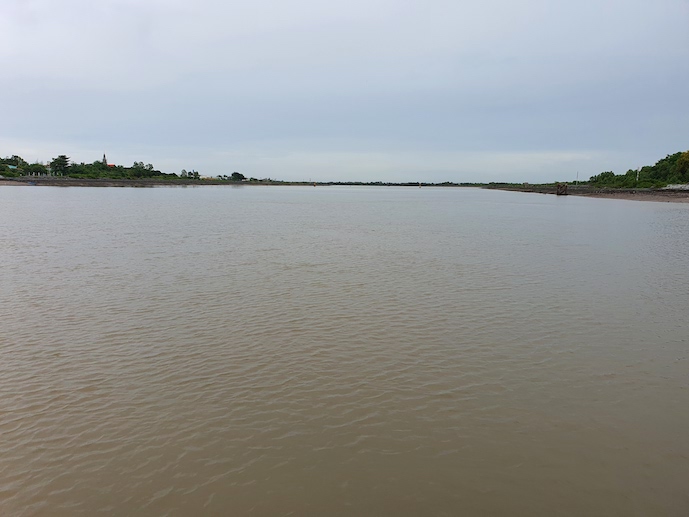 Logistics ĐBSCL: chờ đợi cảng biển hay ‘khơi thông’ đường về TPHCM?