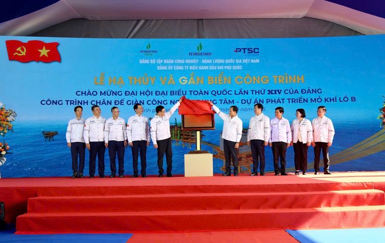Petrovietnam gắn biển hạng mục trọng yếu Dự án Phát triển mỏ khí Lô B-Ô Môn