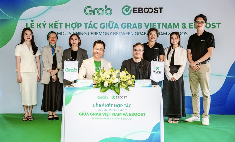 Grab hợp tác EBOOST mở rộng sử dụng xe điện tại Việt Nam