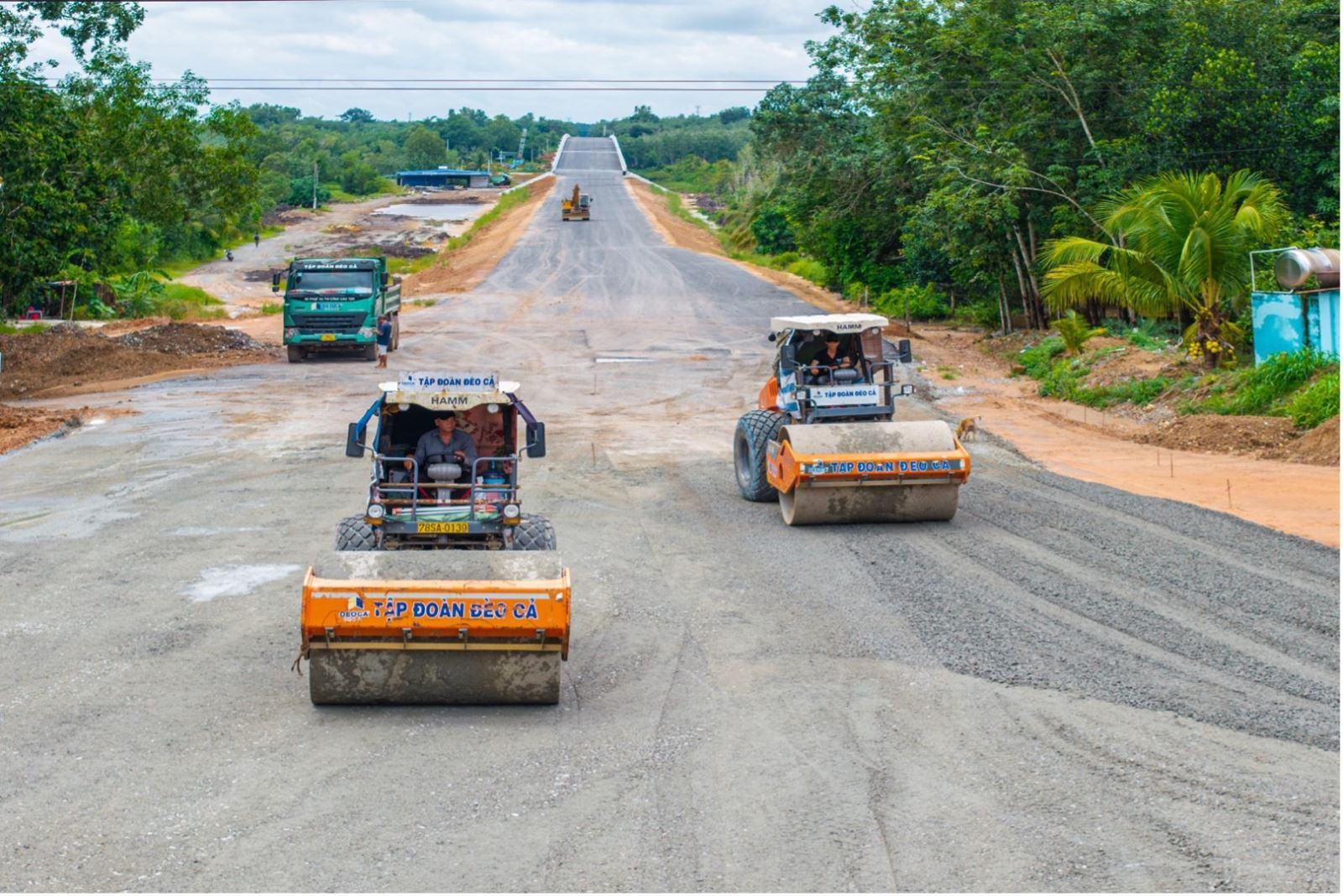 Tiến độ đường Hồ Chí Minh đoạn Chơn Thành – Đức Hòa đạt khoảng 83%
