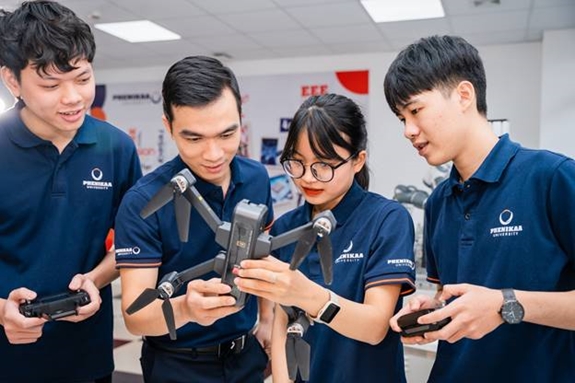 Từ phòng lab nhỏ đến giấc mơ lớn: Nữ sinh khoa học công nghệ và hành trình bứt phá thành phiên bản Number 1 của chính mình