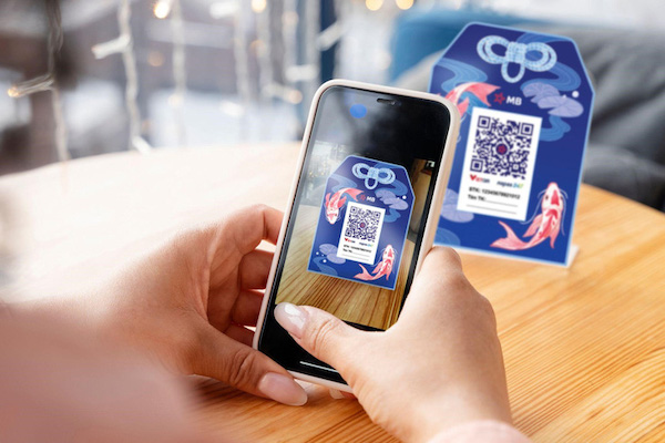 Thanh toán QR code phổ cập: tiện ích mở rộng, rủi ro leo thang
