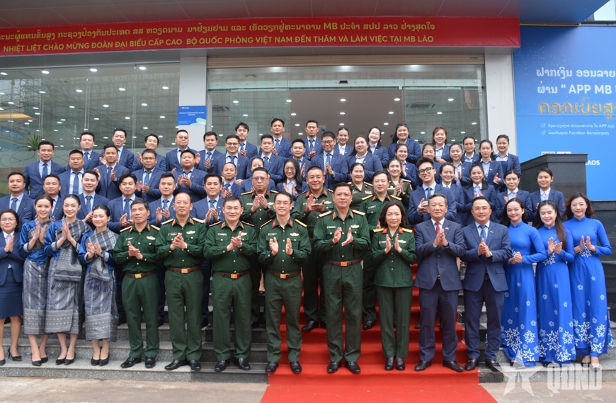 Thượng tướng Nguyễn Trường Thắng thăm và làm việc tại MB Lào