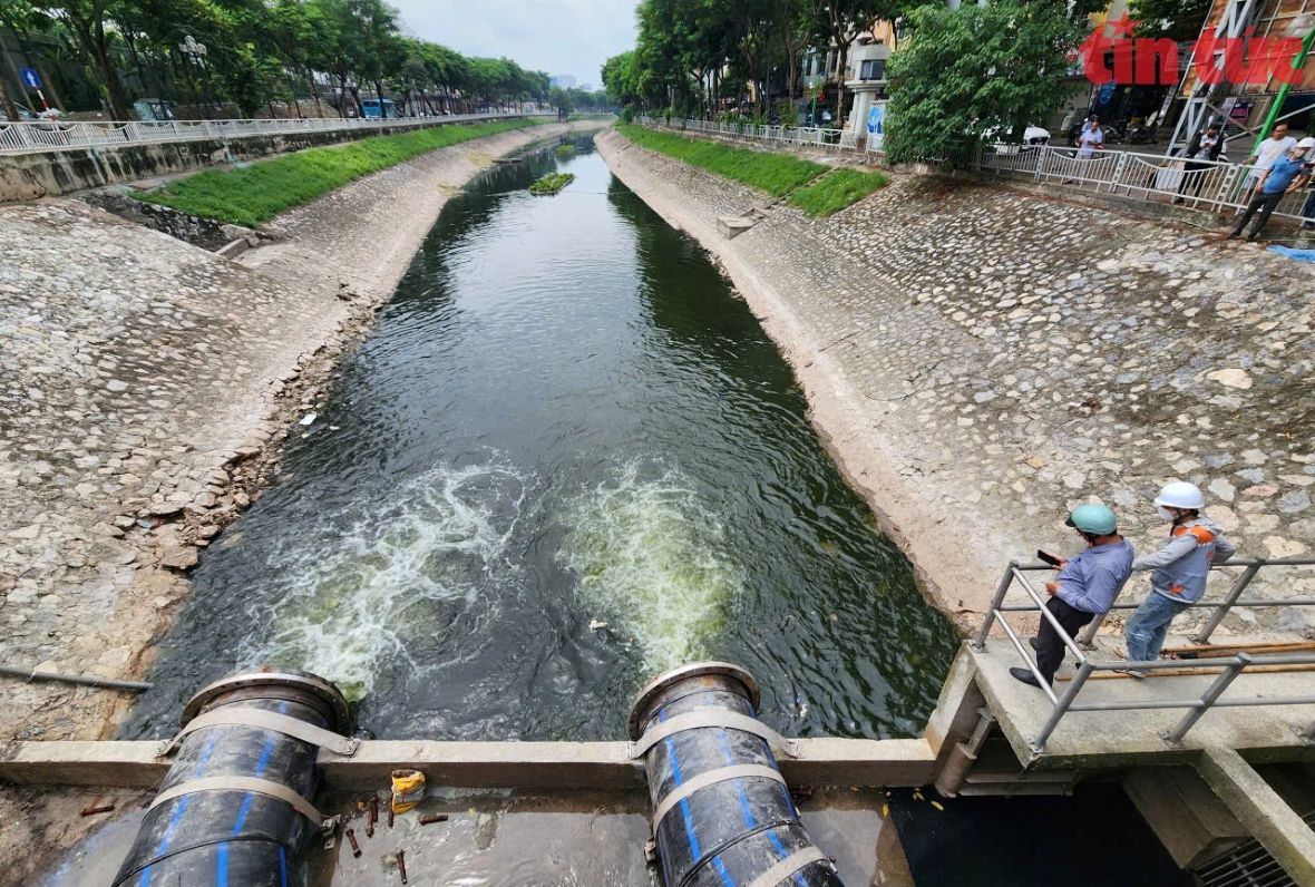 Hà Nội chi 870 tỉ đồng dẫn nước sông Tô Lịch, giảm ngập úng