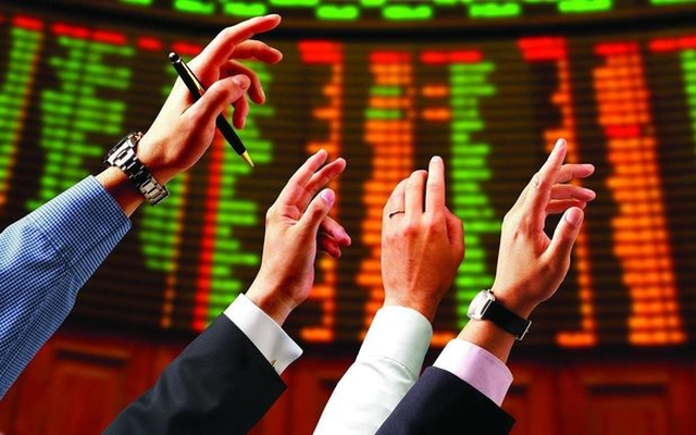 Tự doanh CTCK giảm đà bán ròng trong phiên 19/11, ngược chiều gom mạnh một cổ phiếu xây dựng