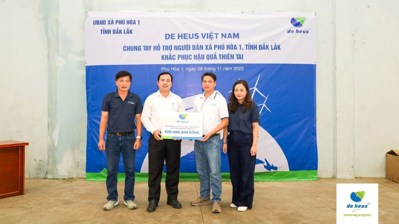 48.000 hộp sữa dừa và 1,1 tỷ đồng hướng về bà con vùng rốn lũ miền Trung