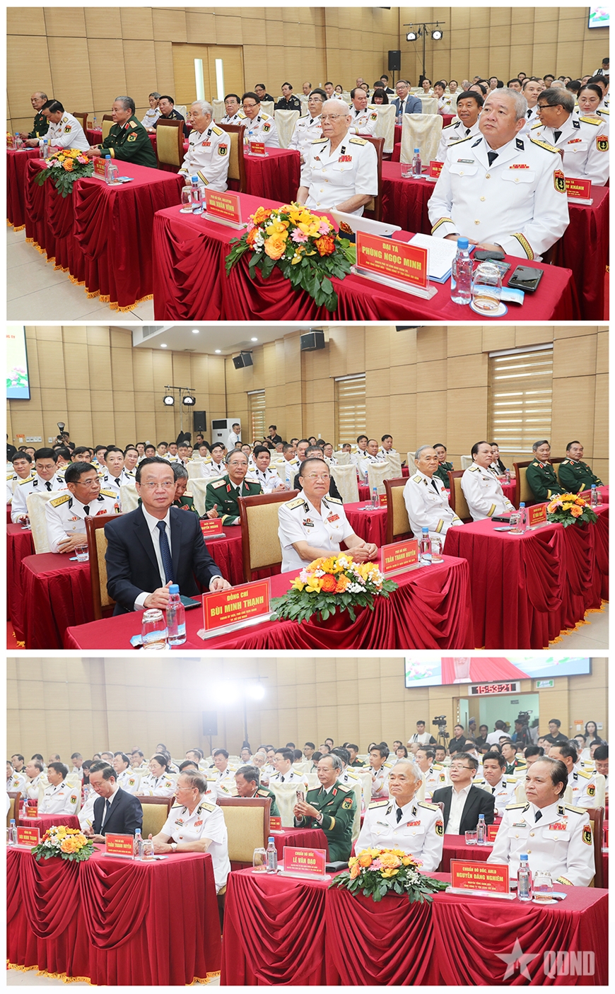 Công ty Cổ phần ICD Tân Cảng Sóng Thần đón nhận Huân chương Lao động hạng Nhì