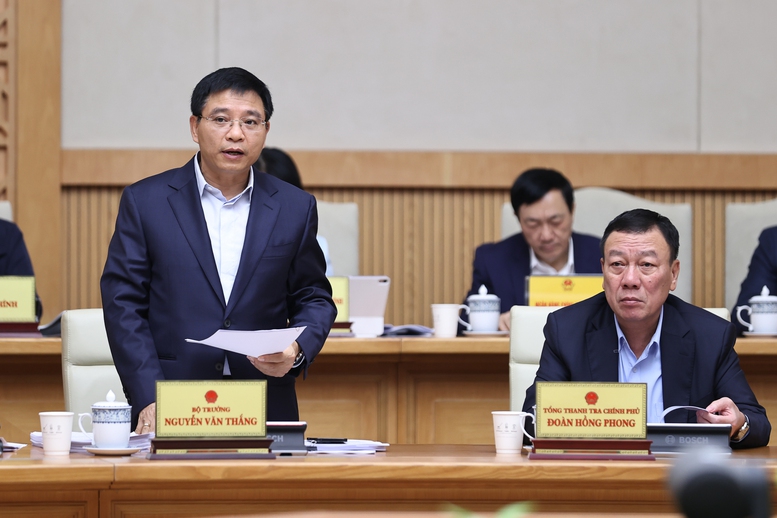 Nền kinh tế tiếp tục đạt nhiều kết quả toàn diện dù chịu ‘tác động kép’