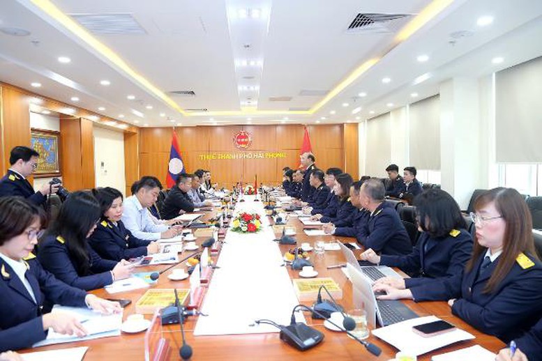 Chia sẻ kinh nghiệm quản lý thuế với Đoàn công tác Thuế Lào