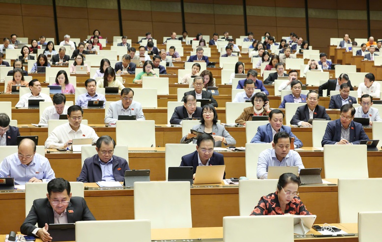 Tổ chức tín dụng yếu kém, thị trường vàng, đất đai… vào tâm điểm thảo luận của Quốc hội