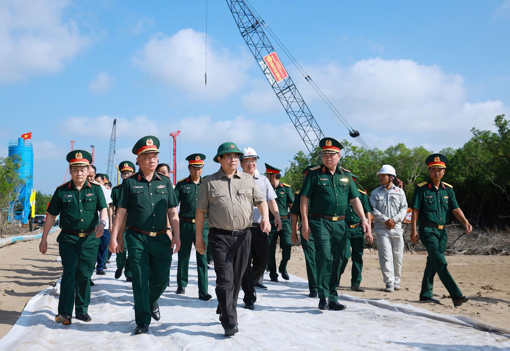 Cầu vượt biển ra Hòn Khoai sẽ có điểm dừng chân phục vụ du lịch