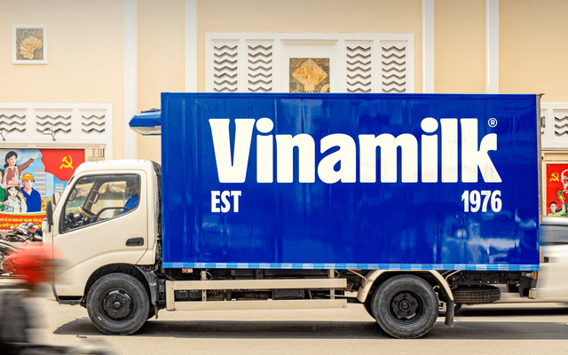 Cổ đông Nhà nước chưa thể thoái bớt vốn Vinamilk, cổ phiếu bất ngờ tăng kịch trần