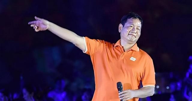 “Đại bàng” bán dẫn tới thăm Việt Nam, cổ phiếu “họ” FPT đồng loạt nổi sóng tăng kịch trần