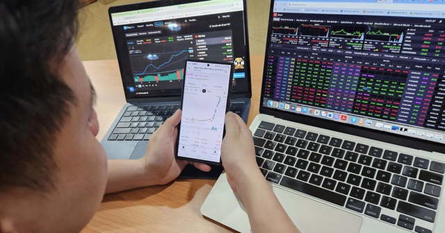 VN-Index ngắt chuỗi tăng mạnh, nhà đầu tư lo khi “đu đỉnh” cổ phiếu vốn hóa lớn