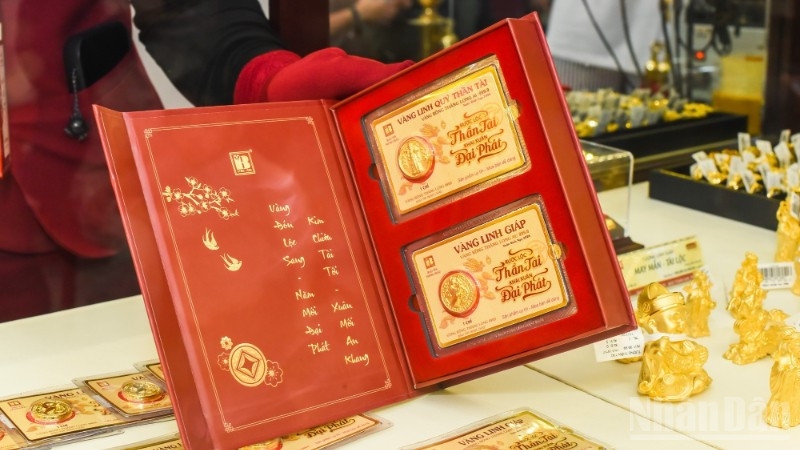 Giá vàng hôm nay (chiều 26-2): Bất ngờ giảm mạnh