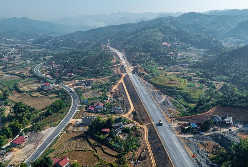 Khai thác tạm thời một phần cao tốc Hữu Nghị – Chi Lăng trong dịp Tết