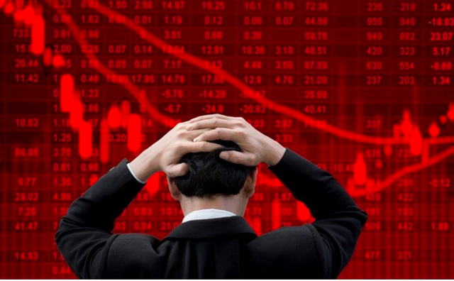 Khối ngoại thẳng tay bán ròng hơn 900 tỷ đồng phiên cuối tuần, “xả” mạnh một cổ phiếu ngân hàng