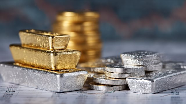 Quỹ vàng lớn nhất thế giới SPDR có động thái đáng chú ý