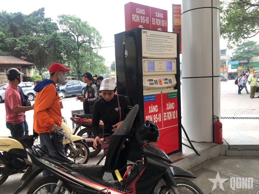 Tăng cường dự trữ, bảo đảm nguồn cung xăng dầu trong mọi tình huống