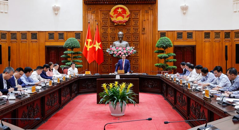 Thủ tướng Phạm Minh Chính: Xăng dầu và năng lượng cho sản xuất, tiêu dùng được bảo đảm