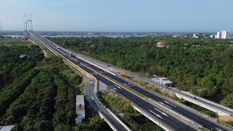 Khi đường cao tốc giúp Đồng bằng sông Cửu Long ‘cất cánh’