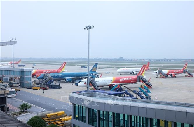 Miễn nhiều khoản phí, lệ phí hỗ trợ doanh nghiệp giao thông vận tải