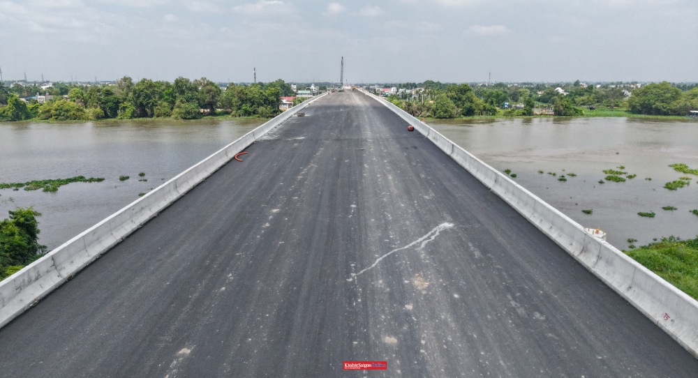 TPHCM: Cận cảnh cầu Bình Gởi gần 600 tỉ đồng sắp thông xe