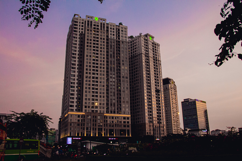 Bộ Xây dựng: Giá nhà vẫn neo cao dù nguồn cung cải thiện