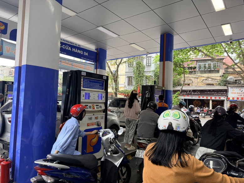Phát hiện dấu hiệu bất thường, ngành thuế tăng kiểm tra việc kinh doanh xăng dầu